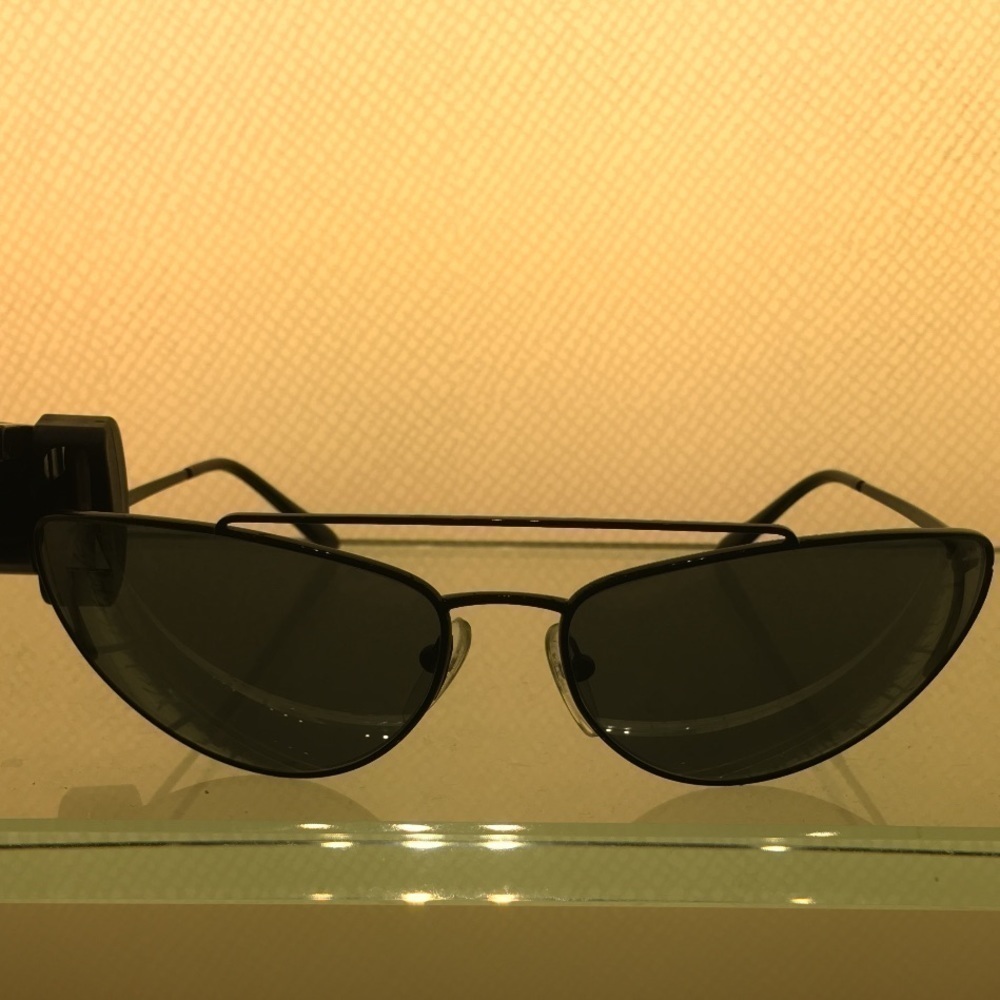 Prada Cat Eye Black Occiali Da Sole Sunglasses - Picture 11 of 11
